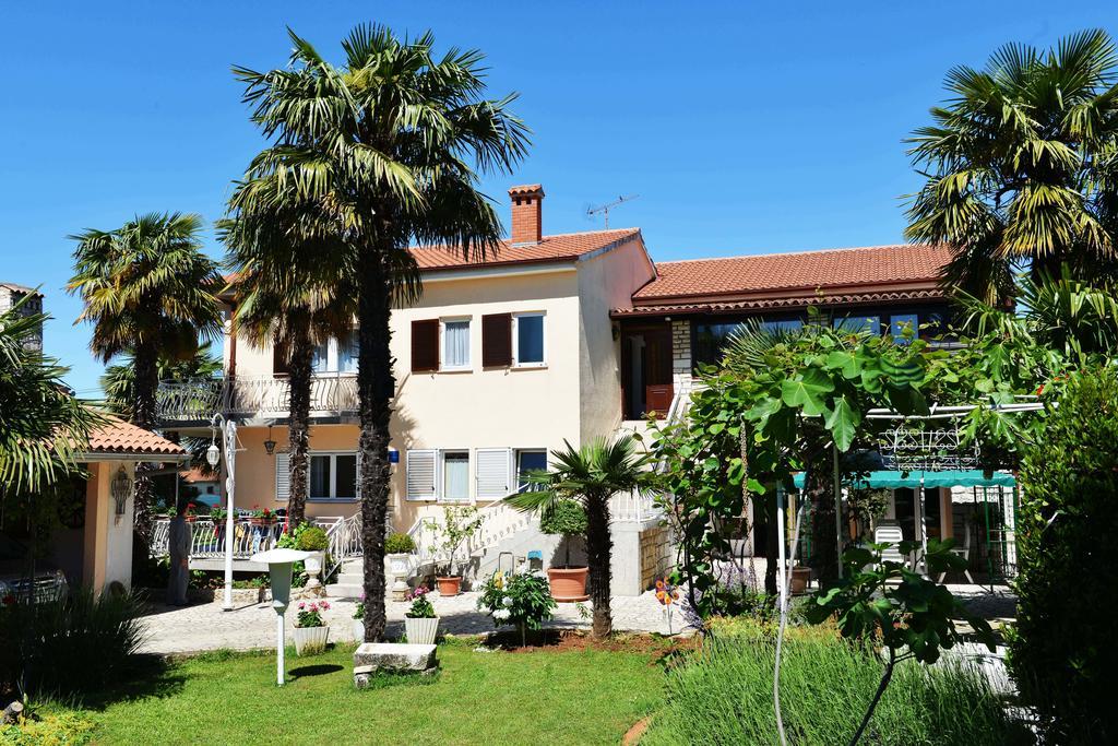 Apartments Nela Poreč Exteriér fotografie
